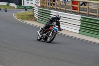 Vintage-motorcycle-club;eventdigitalimages;mallory-park;mallory-park-trackday-photographs;no-limits-trackdays;peter-wileman-photography;trackday-digital-images;trackday-photos;vmcc-festival-1000-bikes-photographs